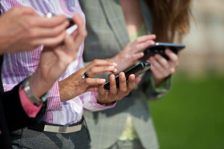 phone etiquette, cell phone courtesy month, cell phone courtesy, Mindful Living Network, Mindful Living, Dr. Kathleen Hall, The Stress Institute, OurMLN.com, MLN, Alter Your Life, Mindful, Mindful Technology, Technology