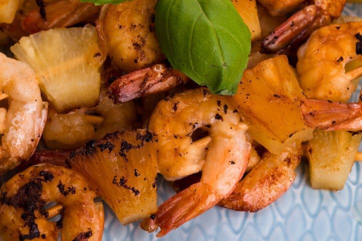 grilled shrimp skewers, shrimp kabobs, grilled shrimp, shrimp and pineapple, pineapple and shrimp,